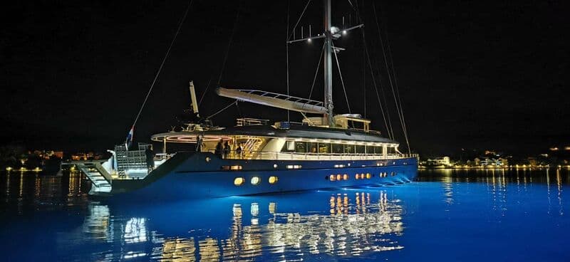 Sailing Yacht Life Is Good