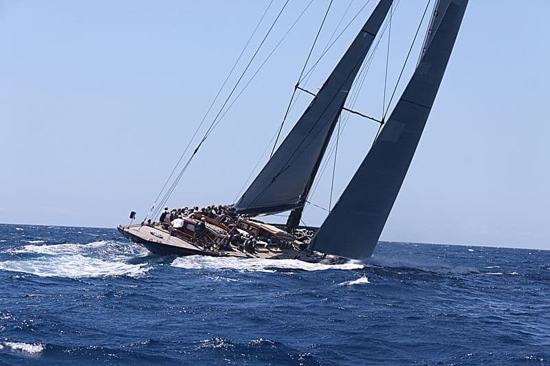 Sailing Yacht Lionheart