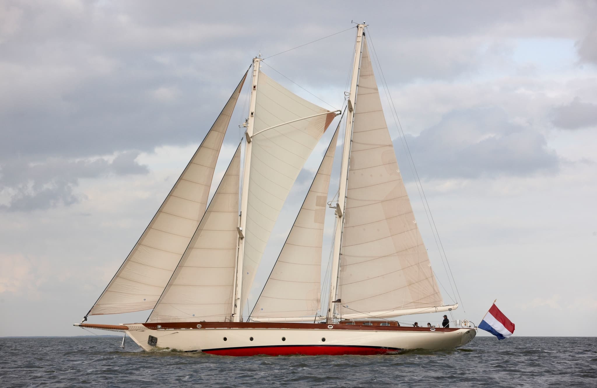 Sailing Yacht Mandarine