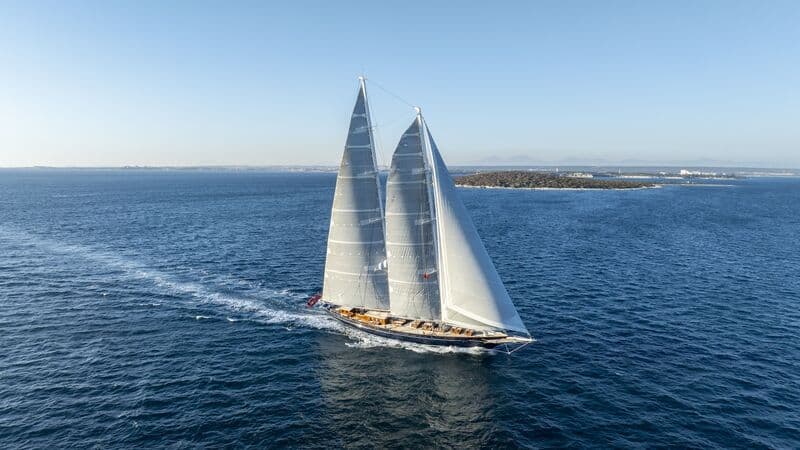 Sailing Yacht Meteor