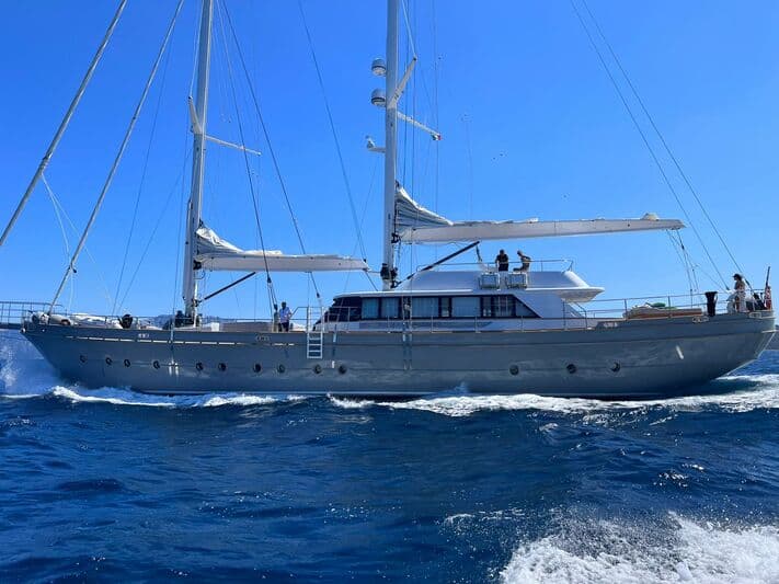 Sailing Yacht One Force