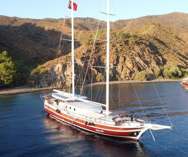 Sailing Yacht Questa Vita