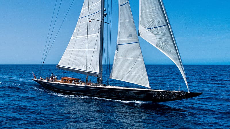 Sailing Yacht Rainbow