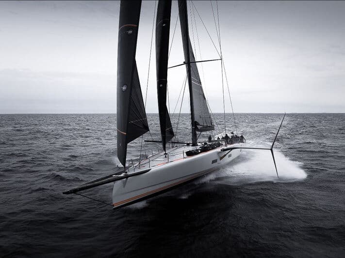 Sailing Yacht Raven