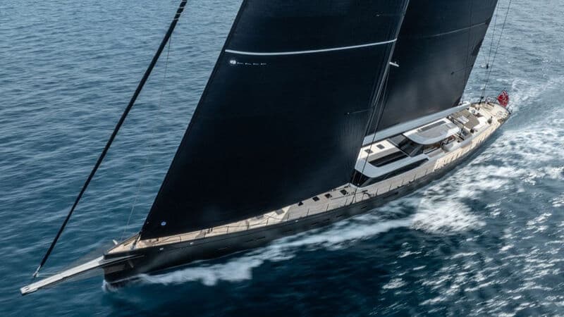 Sailing Yacht Ravenger
