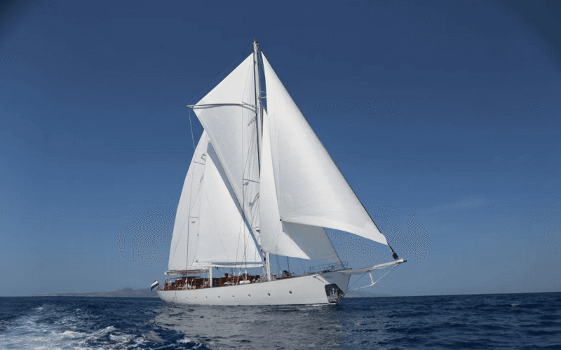 Sailing Yacht Rhea