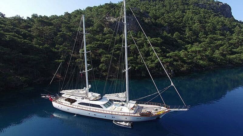 Sailing Yacht Ruth Alessandro