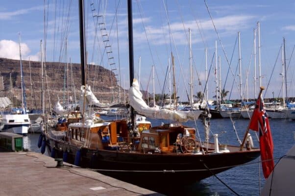 Sailing Yacht Sintra