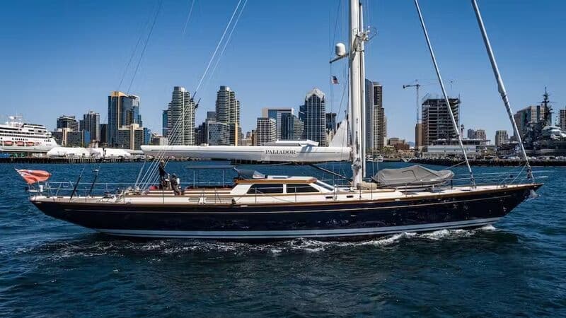 Sailing Yacht Tomris