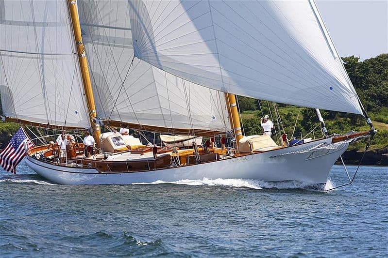 Sailing Yacht Whitehawk