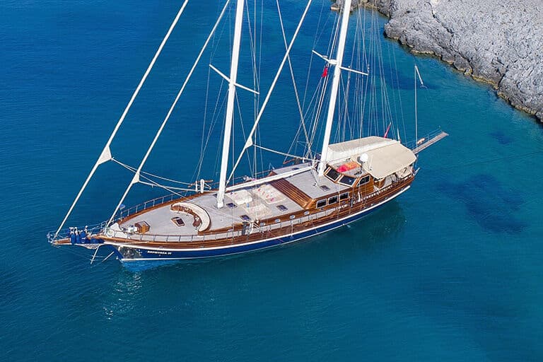Sailing Yacht Zephyria II
