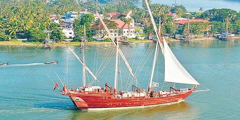 Sailing Yacht Zinat al Bihaar